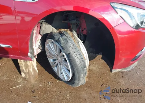 2018 Buick Lacrosse Essence z USA, uszkodzony, nr VIN 1G4ZP5SZXJU135116